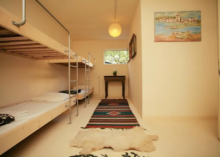 Albergue Zig Zag Tirana