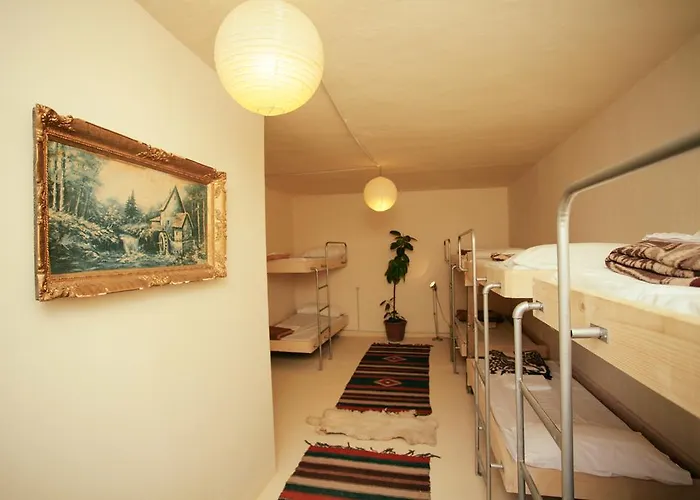 Zig Zag Hostel Tiran